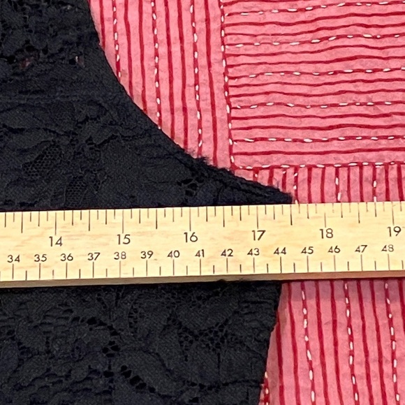 Garage women’s large Black Lace one piece shortsuit / romper - Picture 5 of 15